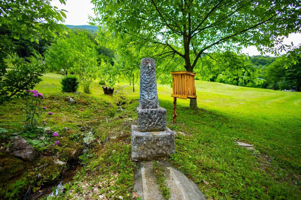 Kuca U Sumi - Forrest House Near Una National Park Bihać Kültér fotó